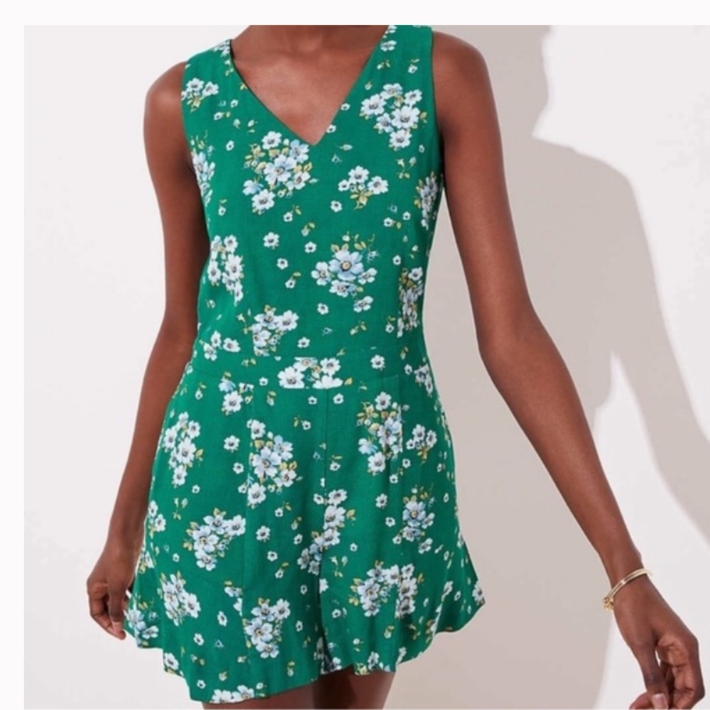 LOFT Petite Green Flower Romper XXS/00P